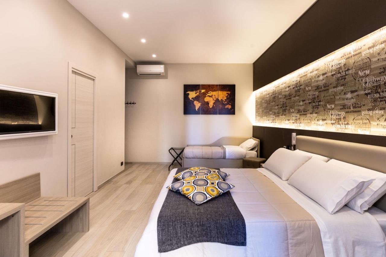 Starita Bed & Pizza Bed & Breakfast เนเปิลส์ ภายนอก รูปภาพ